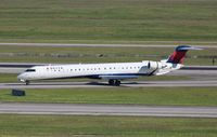 N693CA @ KIAH - CL600-2D24