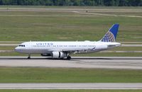 N481UA @ KIAH - Airbus A320