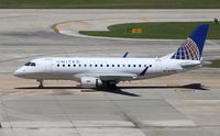 N641RW @ KIAH - ERJ 170-100 SE