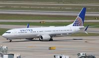 N66893 @ KIAH - Boeing 737-900ER