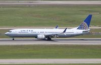 N37422 @ KIAH - Boeing 737-900ER