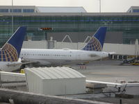 N453UA @ IAH - United A320-232 - by Christian Maurer