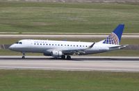 N85323 @ KIAH - ERJ 170-200 LR