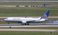 N78511 @ KIAH - Boeing 737-800