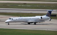 N12175 @ KIAH - EMB-145XR