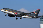 JY-AYM @ VIE - Royal Jordanian - by Chris Jilli