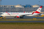 OE-LAT @ VIE - Austrian Airlines - by Chris Jilli