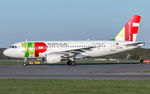 CS-TTB @ ELLX - taxiing to the gate - by Friedrich Becker