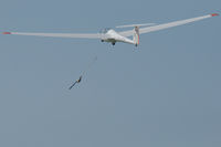 D-6709 @ EDWN - Schleicher ASK 21 being launched from Klausheide (Nordhorn-Lingen) airfield, Germany - by Van Propeller