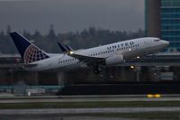 N24729 @ YVR - UA2023 morning departure to Houston - by Manuel Vieira Ribeiro