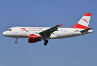 OE-LDC @ EDDF - OE-LDC - by Matthias Becker