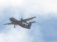 VH-TQL - over manukau shopping mall - by magnaman