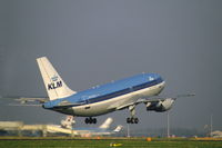 PH-AGC @ EHAM - KLM Airbus A310-203 taking off from Schiphol airport, the Netherlands, 1983 - by Van Propeller