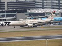 A6-EYO @ EHAM - etihad a330 taxing to his gate - by fink123