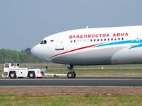 EI-CRK @ LFBD - Vladivostok Air (ILFC) - by Jean Goubet-FRENCHSKY