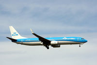 PH-BXP @ EKCH - PH-BXP landing rw 04L - by Erik Oxtorp