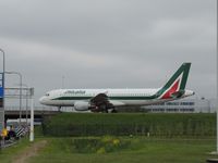 EI-DTO @ EHAM - ALITALIA - by fink123