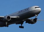 N646UA @ EGLL - Short finals to land Heathrow 09L - by Keith Sowter