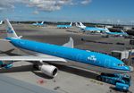 PH-AOI @ EHAM - On stand