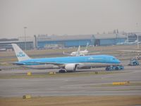 PH-BHD @ EHAM - KLM - by fink123
