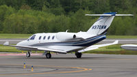 N970MM @ KPAE - Holding short 34L at A7 - by Woodys Aeroimages