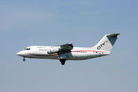 EI-RJW @ EKCH - EI-RJW landing rw 22L - by Erik Oxtorp