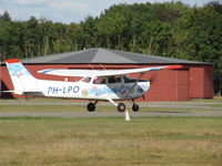 PH-LPO @ EHSE - CESSNA172 - by fink123