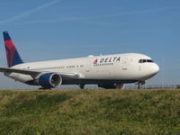 N156DL @ EHAM - DELTA OVER QUEBEC - by fink123