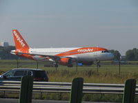 G-EZTR @ EHAM - EASYJET TAXING - by fink123