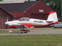 PH-VAN @ EHSE - visitor at seppe - by fink123
