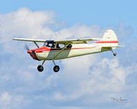 N301WB @ KAWO - KAWO - by Terry Green