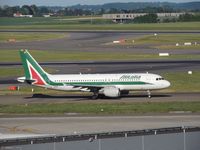 I-BIKI @ EBBR - ALITALIA TAXING - by fink123