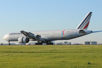 F-GZNP @ LFPG - CDG landing - by Photoplanes
