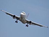 EI-FML @ LFBD - VOLOTEA landing runway 23 - by Jean Goubet-FRENCHSKY
