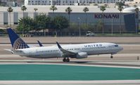 N76529 @ KLAS - Boeing 737-800