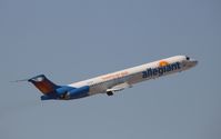N425NV @ KLAS - MD-82 - by Mark Pasqualino