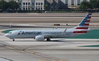 N200NV @ KLAS - Boeing 737-800 - by Mark Pasqualino