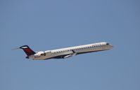 N170PQ @ KLAS - CL600-2D24
