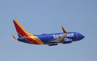 N709SW @ KLAS - Boeing 737-700 - by Mark Pasqualino