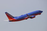 N242WN @ KLAS - Boeing 737-700 - by Mark Pasqualino