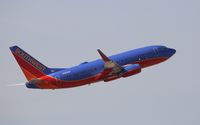 N780SW @ KLAS - Boeing 737-700 - by Mark Pasqualino
