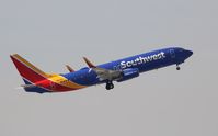 N8689C @ KLAS - Boeing 737-800 - by Mark Pasqualino