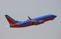N490WN @ KLAS - Boeing 737-700 - by Mark Pasqualino