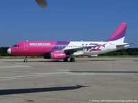 HA-LWI @ EDDK - Airbus A320-232 - W6 WZZ Wizz Air 'old Livery' 'white nose' - 4628 - HA-LWI - 12.09.2016 - CGN - by Ralf Winter