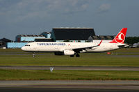 TC-JSG @ EKCH - TC-JSG arrived rw 22L