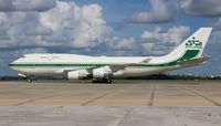 HZ-WBT7 @ MCO - Kingdom Aircraft - by Florida Metal