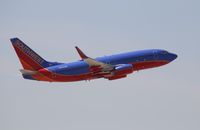 N402WN @ KLAS - Boeing 737-700 - by Mark Pasqualino