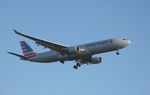 N275AY @ EGLL - Short finals for 09L