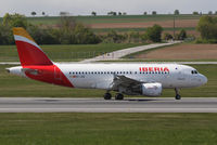 EC-JAZ @ LOWW - Iberia A319