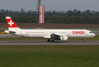 HB-IOH @ LOWW - Swiss International A321